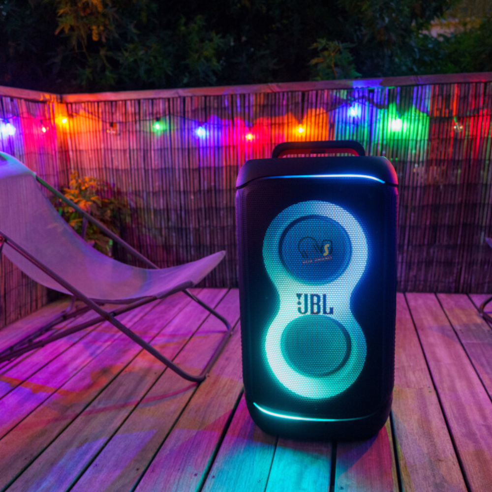 JBL PartyBox 520 Pin 15 giờ, Chống nước IPX4, Kèm Tay kéo và Bánh xe