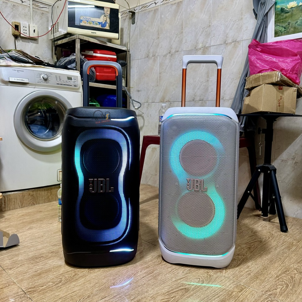 So Sánh JBL PartyBox 330 Và Stage 320: Lý Do Rất Đáng Để Nâng Cấp!