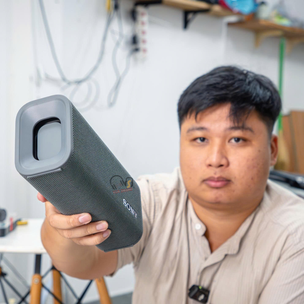 Có đáng mua Sony ULT Field 3 Loa Di Động Với 2 Chế Độ Bass Đỉnh Cao?