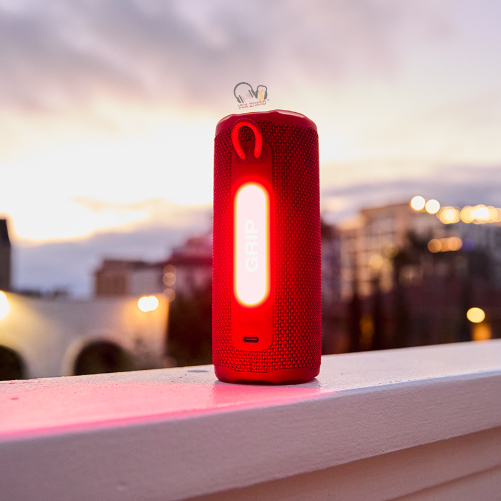 Tân binh JBL Grip khi loa di động mini có công nghệ của đàn anh Flip