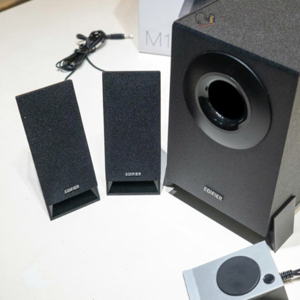 Edifier M1360 Loa 2.1 với âm trầm mạnh mẽ và điều khiển tiện lợi