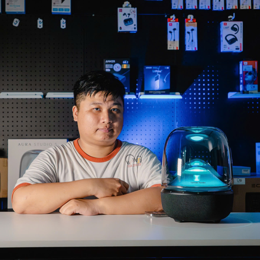 Aura Studio 5 Mọi Thứ Bạn Cần Biết Về Huyền Thoại Loa 360 Thế Hệ Mới