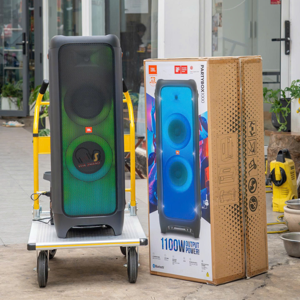 Gã Khổng Lồ PartyBox 1000 Loa Cho Những Bữa Tiệc Không Ngừng Nghỉ