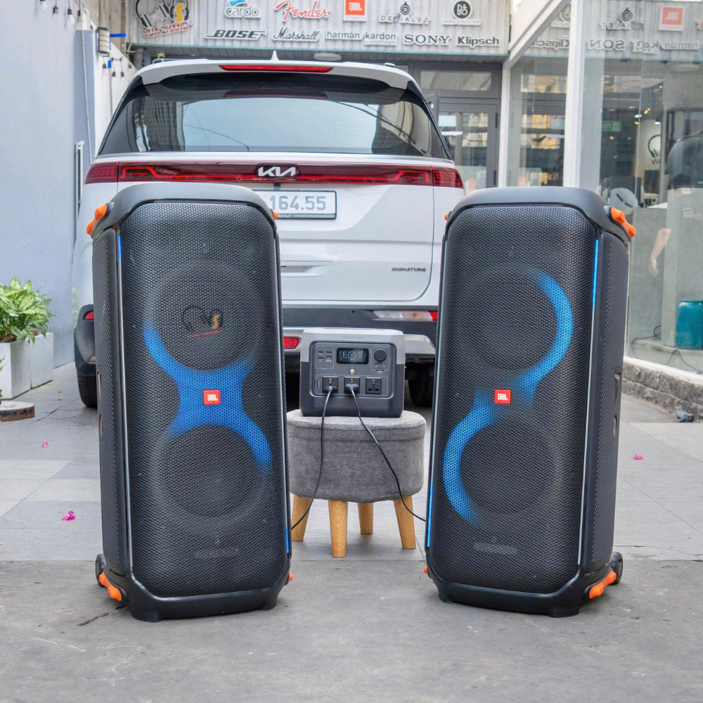 Phê chữ ê kéo dài với chất âm Karaoke đỉnh cao từ JBL PartyBox 710