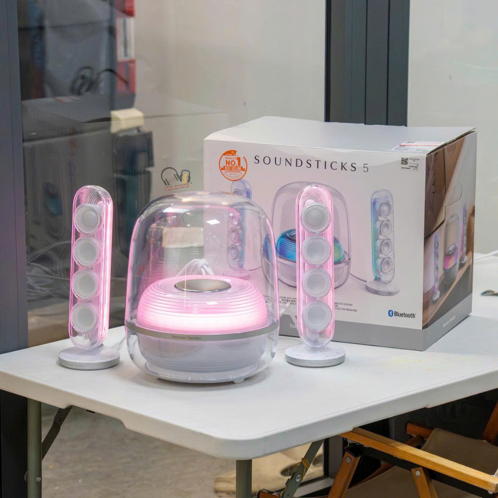 Huyền thoại trở lại SoundSticks 5 đẹp không góc chết, chất âm mê hoặc