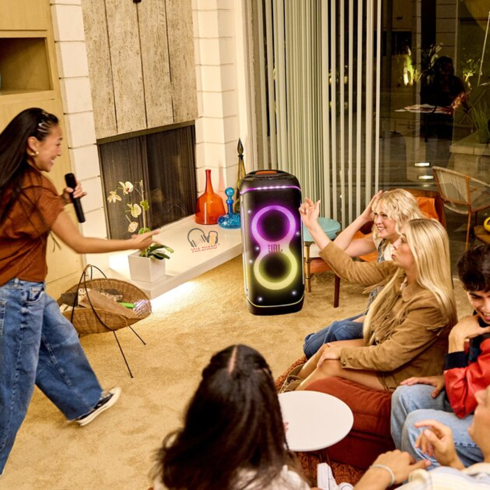 JBL ra mắt loa PartyBox 720 với công suất 800W, pin 15 giờ và hiệu ứng đèn đẹp mắt
