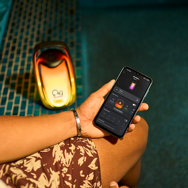 JBL Pulse 6 Tay Cầm Mới, Pin Dài Hơn, Kháng Nước IP68 Vượt Trội