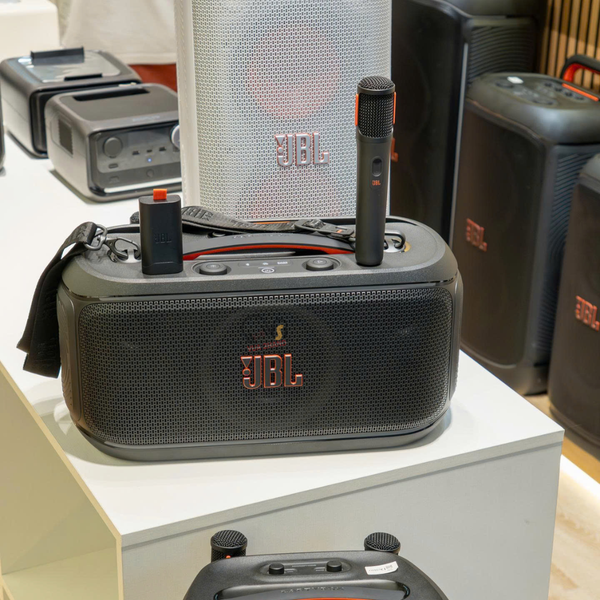 JBL PartyBox On-The-Go 2 Siêu Phẩm Karaoke Di Động, 100W, Pin 15 Giờ