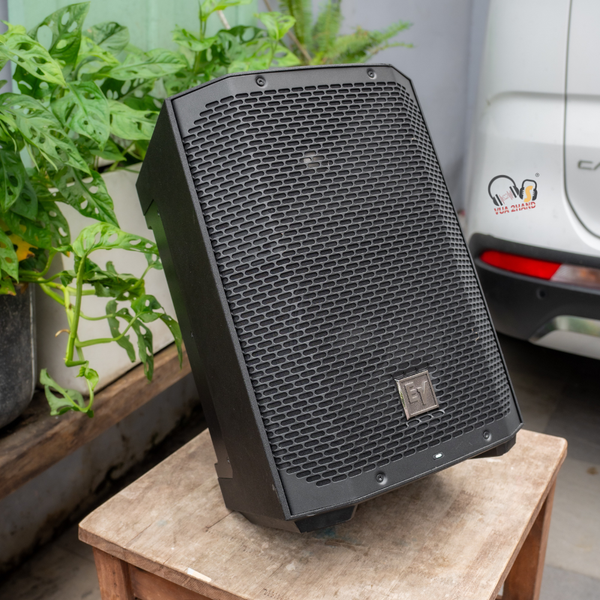 Khám Phá Cấu Hình Chi Tiết Loa Pin Electro-Voice Everse 8