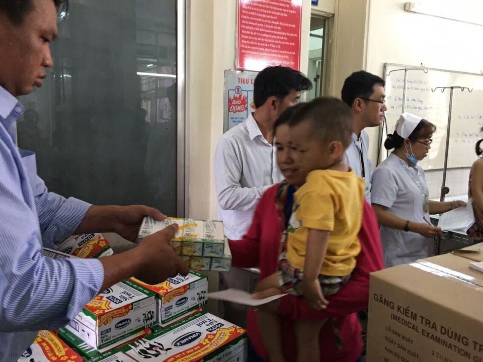 HÀNH TRÌNH THIỆN NGUYỆN VIETVET TẠI BỆNH VIỆN NHI ĐỒNG 1