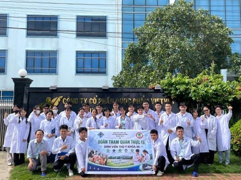 SINH VIÊN K48 ĐH CẦN THƠ THAM QUAN VIETVET PHARMA