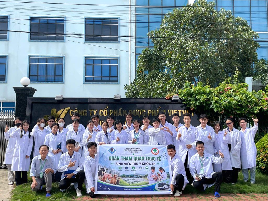 SINH VIÊN K48 - ĐẠI HỌC CẦN THƠ THAM QUAN THỰC TẾ TẠI NHÀ MÁY VIETVET