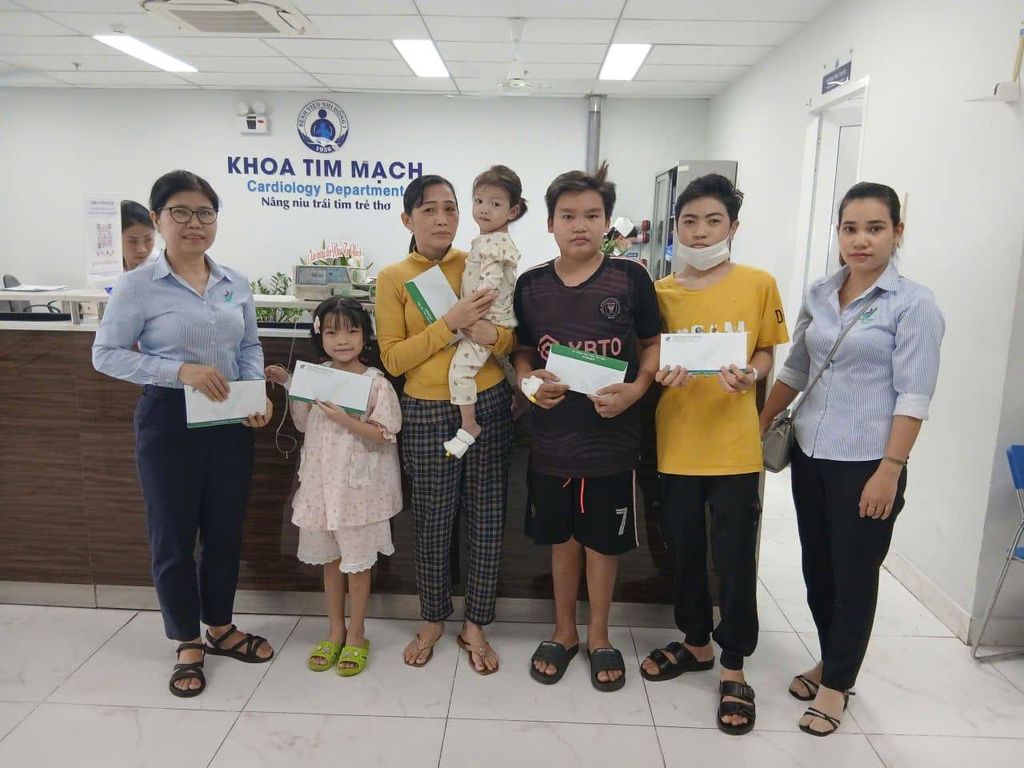 VIETVET PHARMA: TRAO QUÀ THIỆN NGUYỆN TẠI BỆNH VIỆN NHI ĐỒNG 2025