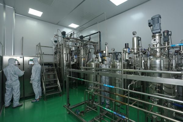 TOP 1 VETERINARY MEDICINE IN VIETNAM