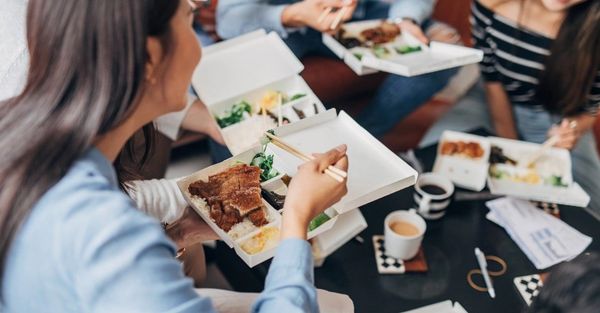Đồ Ăn Nhanh Cho Dân Văn Phòng: Tiện Lợi, Lành Mạnh, Không Lo Tăng Cân