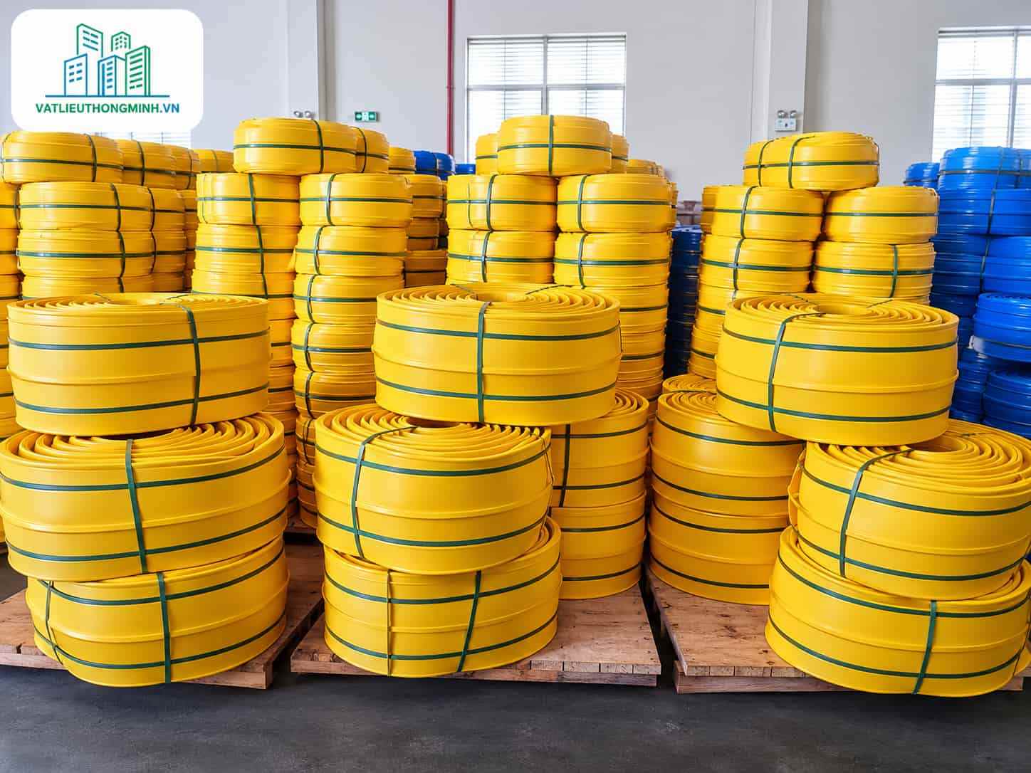 Băng cản nước là gì? Công dụng, phân loại và ứng dụng trong xây dựng