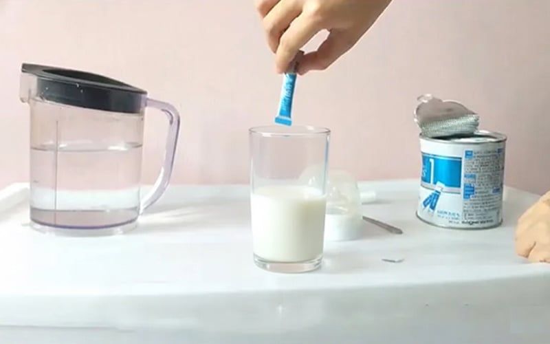 Hướng dẫn cách pha sữa non ildong với sữa công thức đúng chuẩn