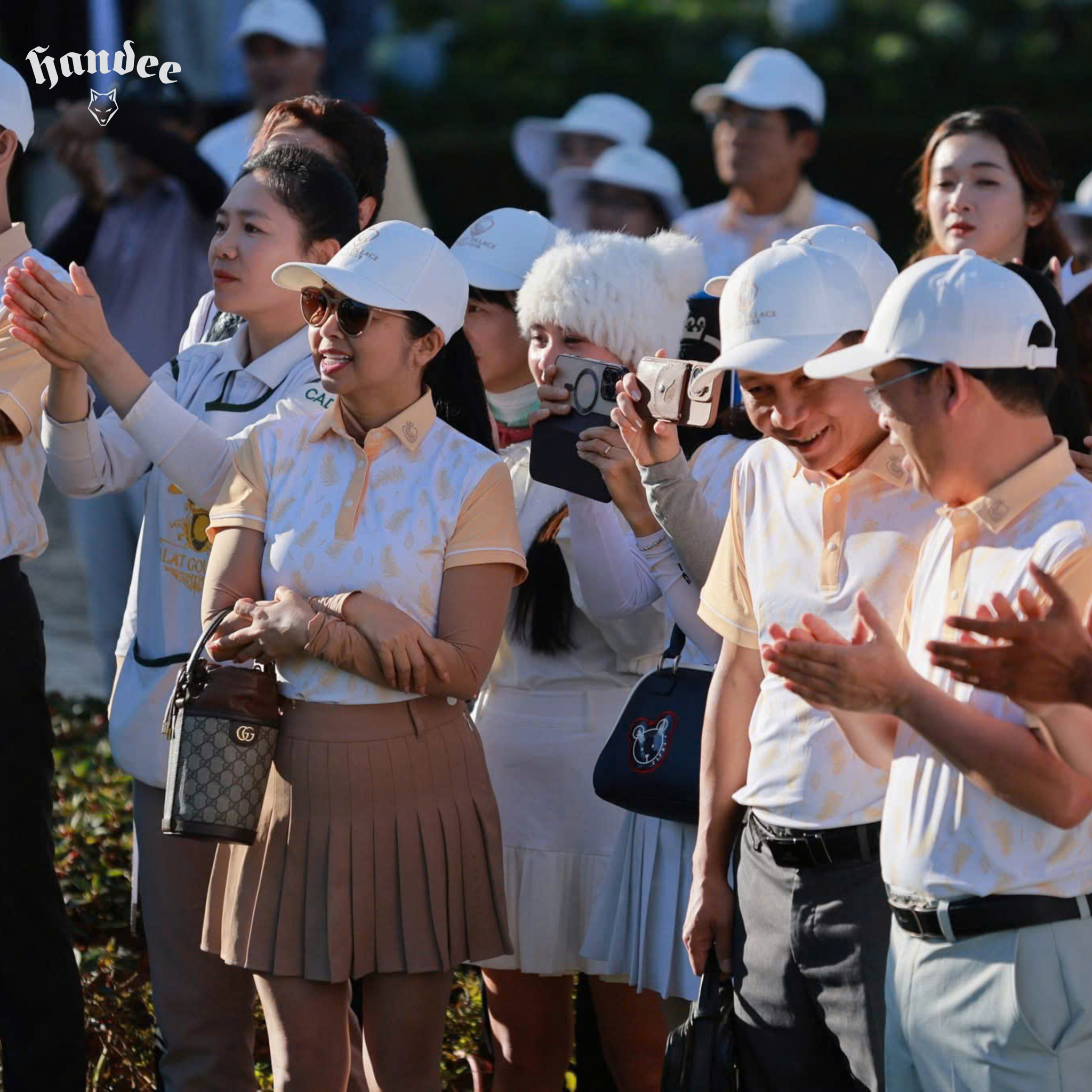 ĐỒNG PHỤC SÂN GOLF CAO CẤP – GIẢI PHÁP TRỌN GÓI CHO CLB & GIẢI ĐẤU