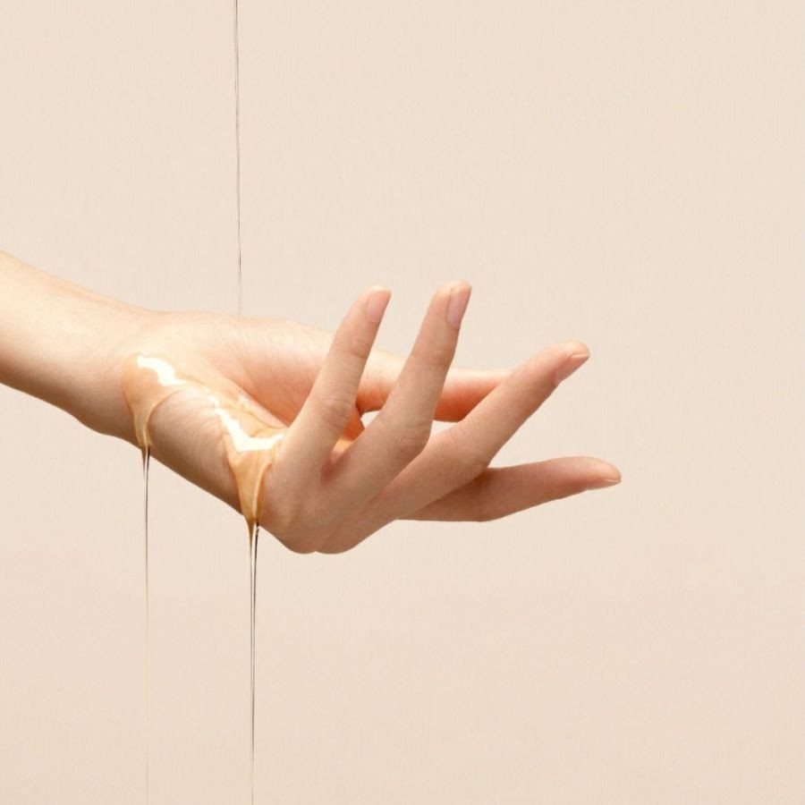 Từ Body Oil Đến Massage: Chăm Sóc Da Mềm Mượt Tại Nhà