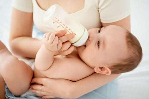 Cách pha sữa cho trẻ em giúp hấp thu dinh dưỡng tối ưu