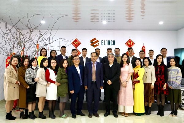 DẤU CHÂN NGƯỜI LÍNH TRÊN CHẶNG ĐƯỜNG PHÁT TRIỂN