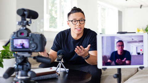 Camera Cho Content Creator: Mirrorless Nào Phù Hợp Khi Quay Video Và Chụp Ảnh?
