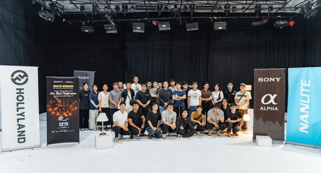 [Recap] Master Workshop “Thực hành quay và hậu kỳ set quay Live Band Performance”