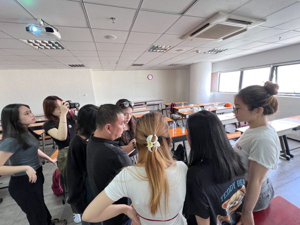 BH Asia x NAG Hồ Vũ: Đồng hành cùng thế hệ nhiếp ảnh trẻ tại Đại học Hồng Bàng