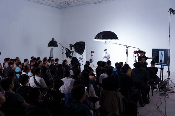 [Recap] Workshop “Commercial Lookbook Mastery - Làm chủ kỹ thuật setup ánh sáng chụp ảnh thời trang”