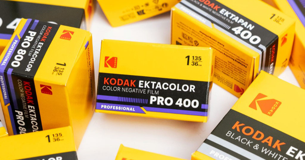 Kodak EKTACOLOR Pro & EKTAPAN: Sự Trở Lại Của Chất Phim Huyền Thoại Trong Kỷ Nguyên Số