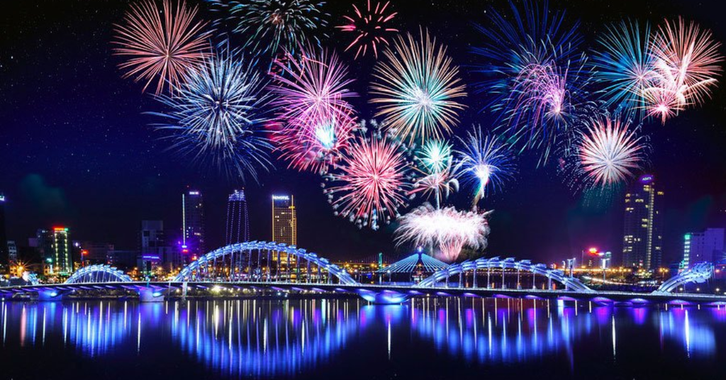 Cách chụp ảnh pháo hoa chuyên nghiệp: Bí quyết để có những bức hình rực rỡ đêm giao thừa