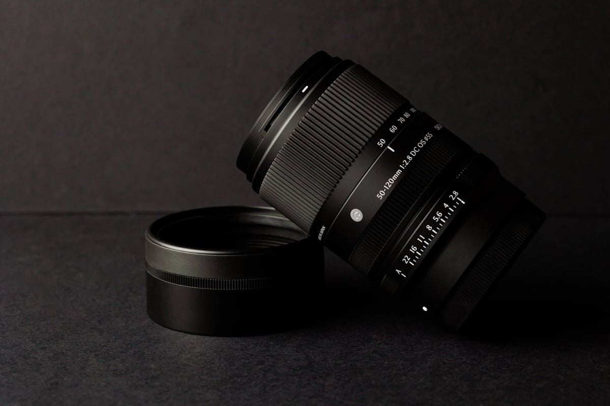 Sigma 50-120mm F2.8 DC OS Contemporary - Hiệu năng quang học không thỏa hiệp trong thân ống kính đặc biệt nhỏ gọn