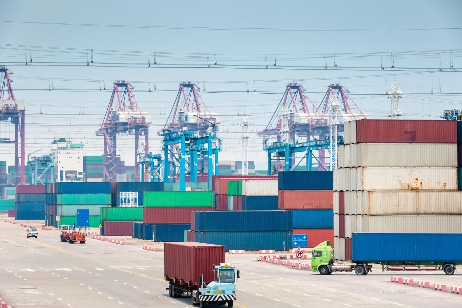 Have Container Rates Hit a “New Bottom”? Should We Re-negotiate 2026 Contracts Now?
