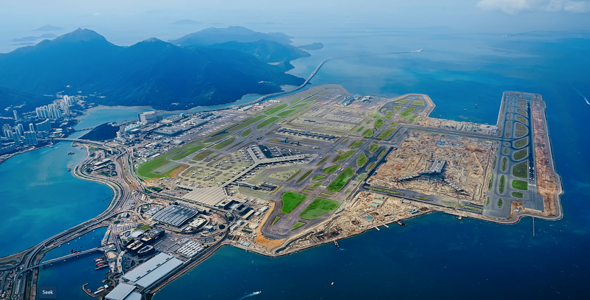 Hong Kong: From Mega Airport to the “Capital” of Green Maritime Finance