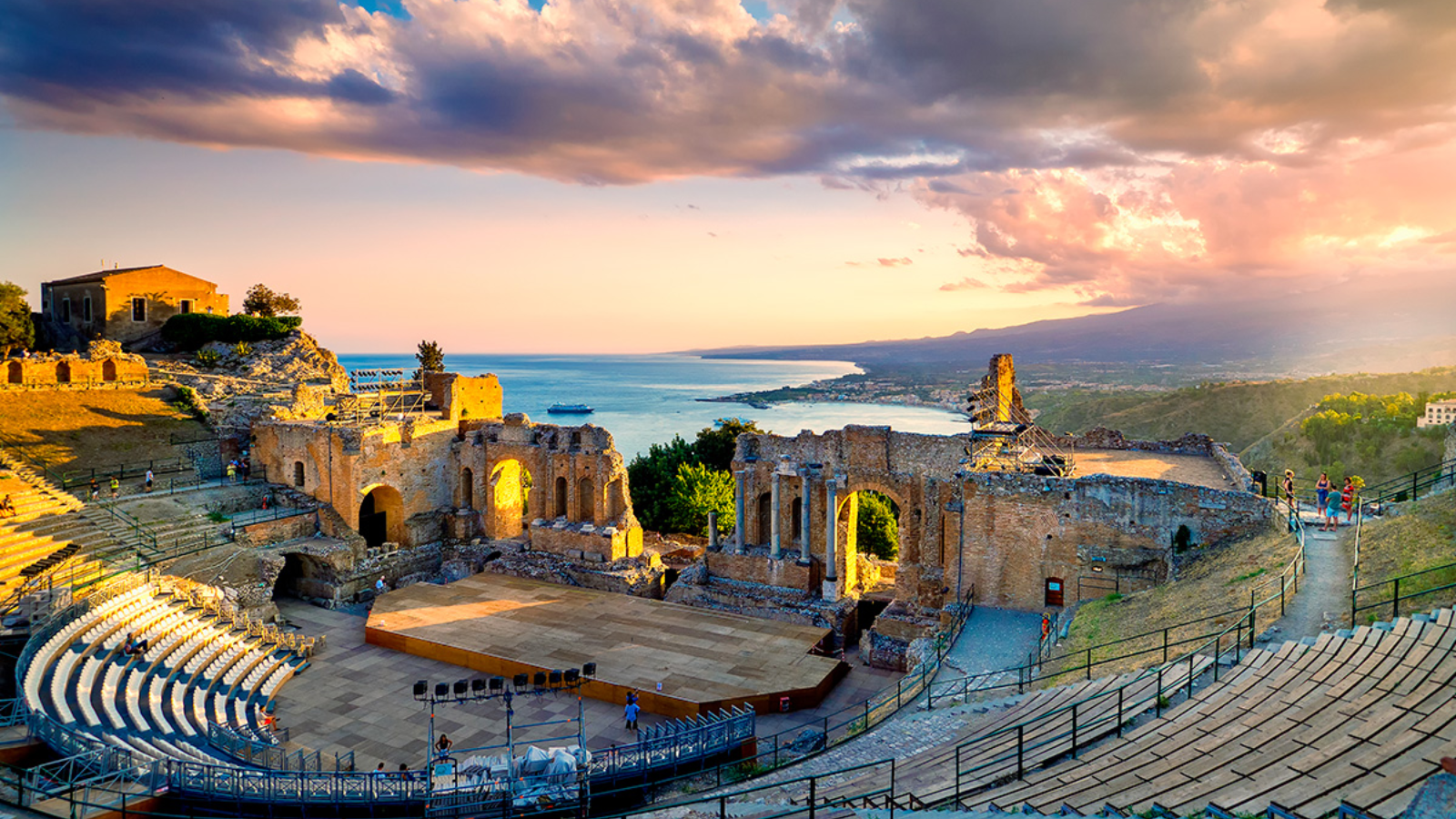 Nhà hát cổ Taormina – Kiệt Tác Hy Lạp Cổ Đại Với Tầm Nhìn Đẹp Nhất Sicily