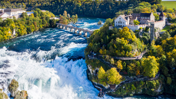 THÁC NƯỚC RHINE – CHIÊM NGƯỠNG THÁC NƯỚC LỚN NHẤT CHÂU ÂU GIỮA LÒNG THỤY SĨ