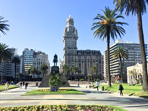 NGÀY 6: MONTEVIDEO (URUGUAY) (Ăn sáng, trưa, tối)