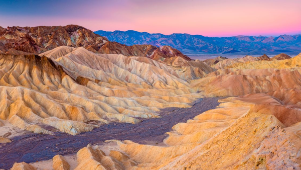 Công viên quốc gia Death Valley – Vẻ đẹp khắc nghiệt và kỳ vĩ nhất nước Mỹ