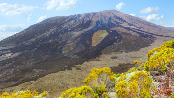 NGÀY 7: REUNION – KHÁM PHÁ NÚI LỬA (Ăn 3 bữa)
