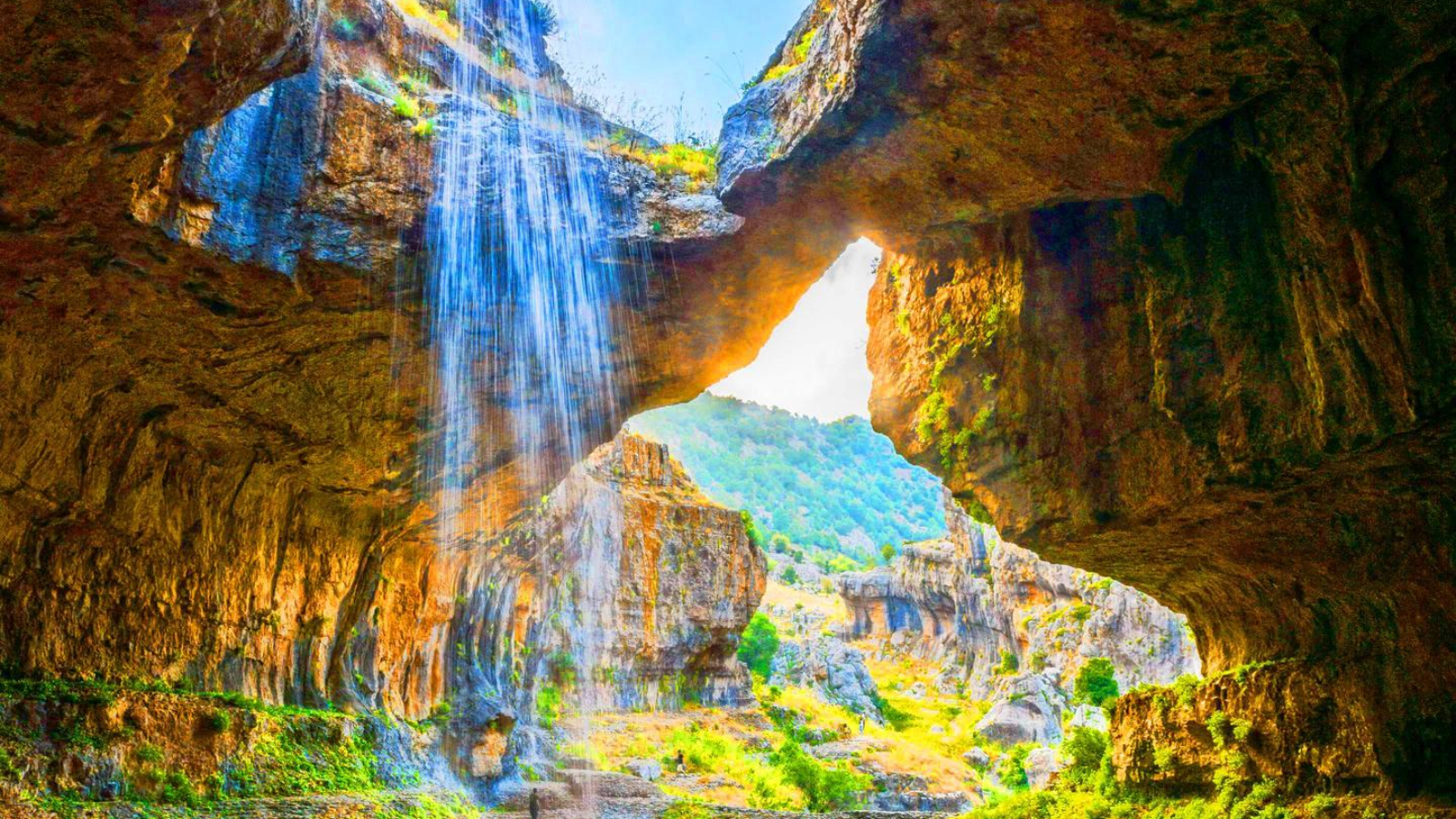 NGÀY 04: BAATARA GORGE - DOUMA - QADISHA - CEDARS OF GOD (ăn sáng, trưa, tối)