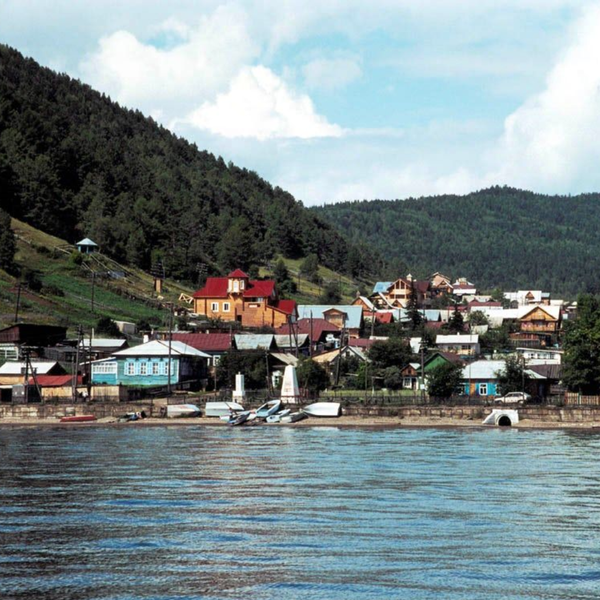 NGÀY 3: LISTVYANKA (Ăn sáng, trưa, tối)