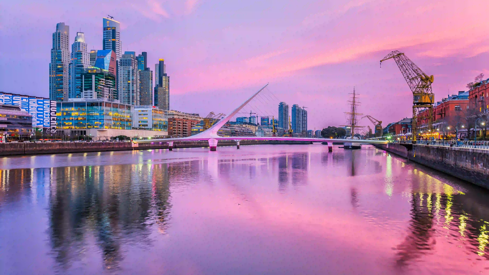 NGÀY 02: DUBAI – BUENOS AIRES (ăn sáng, trưa, tối)