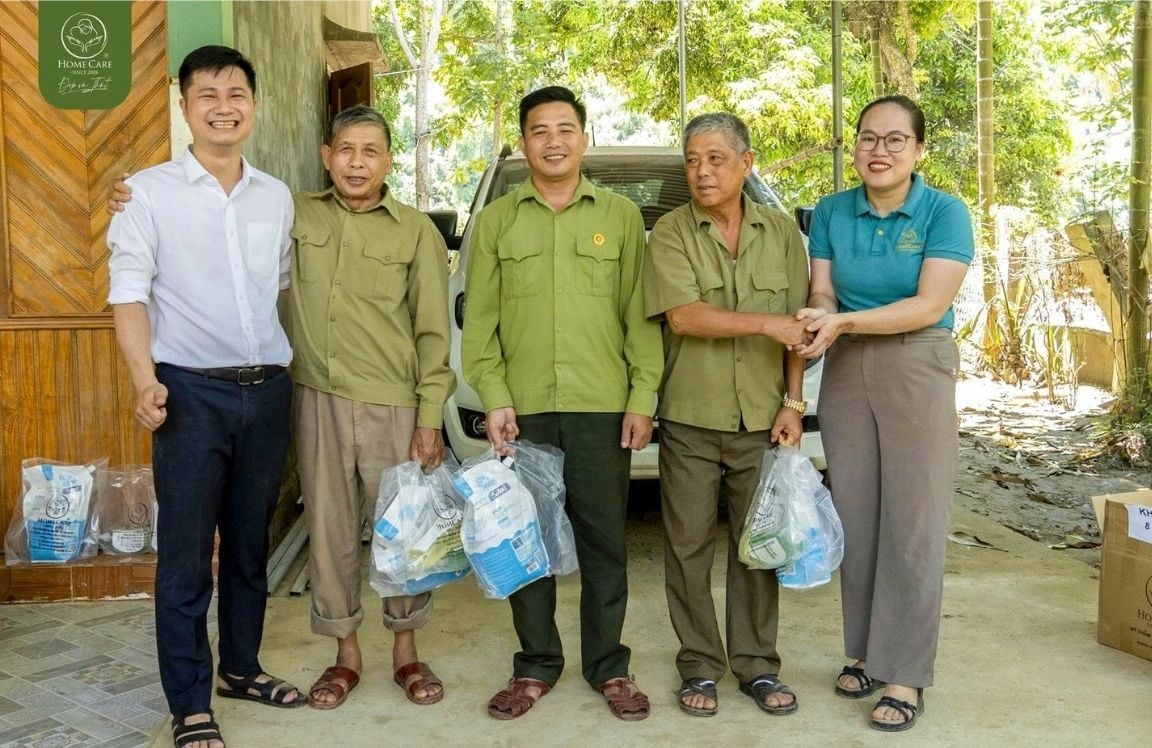 Thiện Nguyện Home Care: Mang Yêu Thương Về Nghệ An Sau Bão Số 5