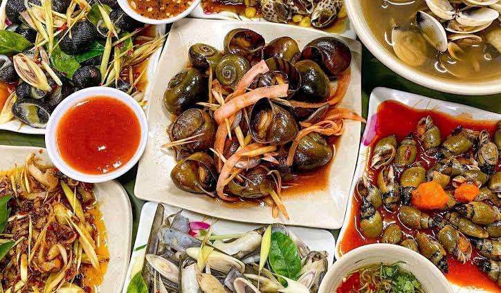 Du lịch Sài Gòn ăn gì? Những món ngon nên thử