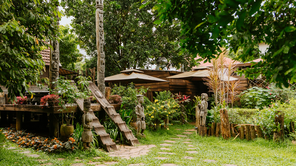 Wake up and smell the traditional cafe