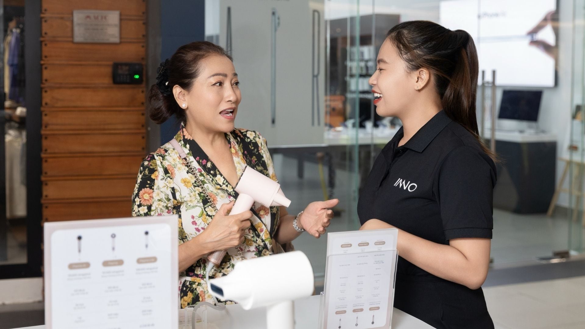 Máy Sấy Tóc Loại Nào Tốt? Kinh Nghiệm Chọn Chuẩn Salon