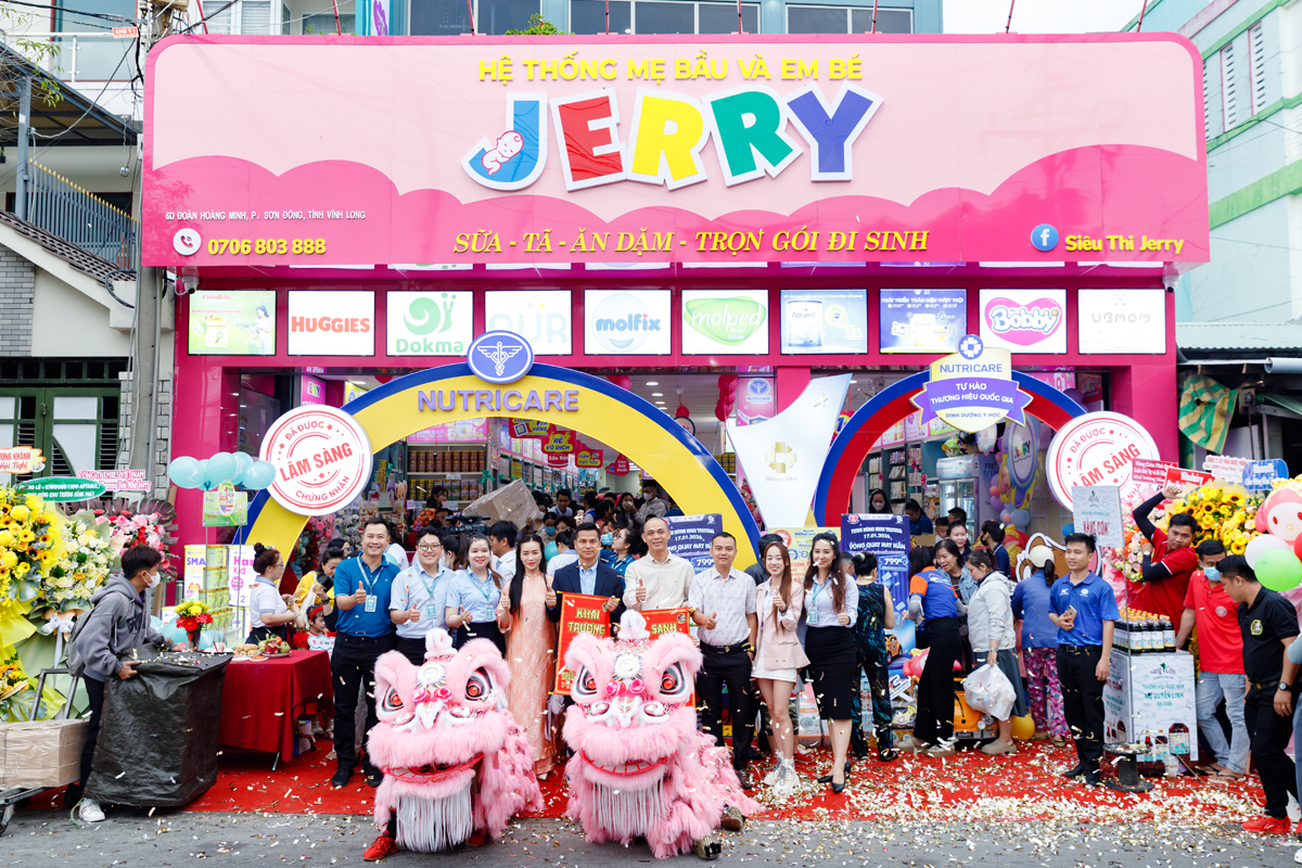 🎊🏢 KHÁNH THÀNH TÒA NHÀ JERRY – KHAI TRƯƠNG JERRY ĐỒNG KHỞI CHẠM MỐC 50 STORE – 50 ĐIỂM CHẠM YÊU THƯƠNG 💛✨