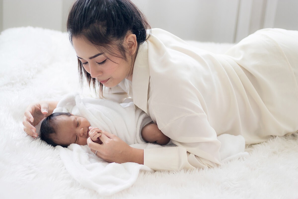 Chăm Sóc Trẻ Sơ Sinh: Hướng Dẫn Chi Tiết Dành Cho Mẹ Bỉm Sữa