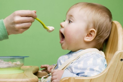 Mẹ Cho Bé 7 Tháng Tuổi Ăn Gì? Thực Đơn Ăn Dặm Siêu Hấp Dẫn