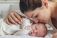 Góc Giải Đáp: Trẻ Sơ Sinh Không Đòi Mẹ Có Sao Không?